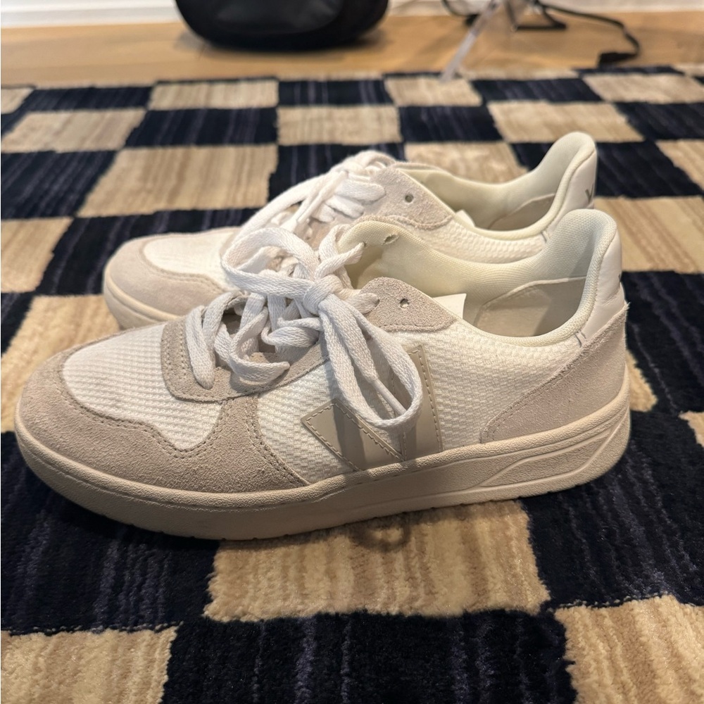 Veja Off-White and Cream Sneakers